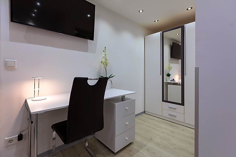 Hotel Rühen, 24 Stunden Check in, Küche, kostenfreie Parkplätze