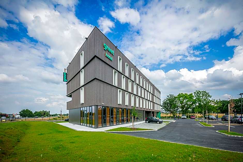 greet Hotel Rennes Pace