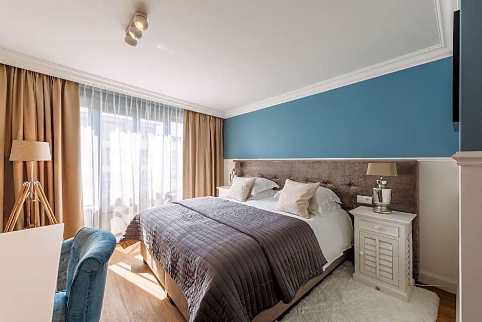 Hotel Cocoon