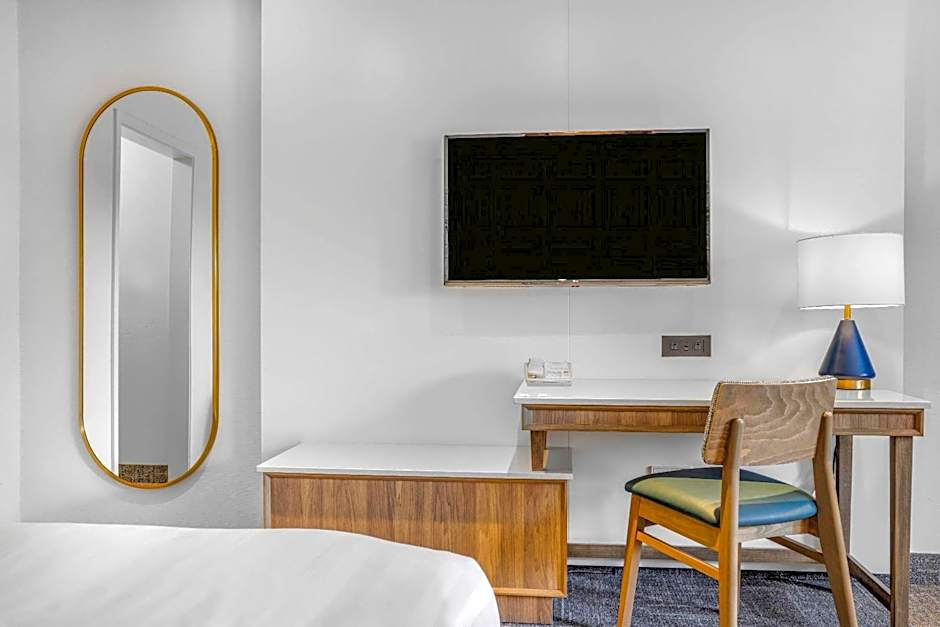 Travelodge by Wyndham Niagara Falls at the Falls