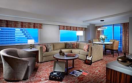 South Tower Apollo Suite