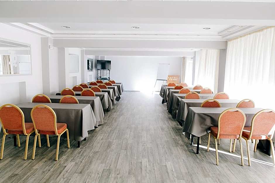 Tzaki hotel & restaurant Patras