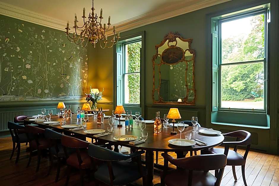 The Retreat, Elcot Park