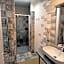 Trevi Contemporary Suite