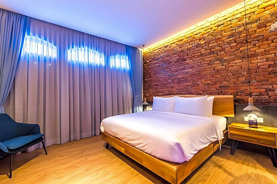Tien Terrace Macalister