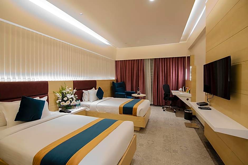 Photo 1 of 5 of Executive 2 Beds