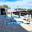 La Quinta Inn & Suites by Wyndham-Red Oak TX IH-35E