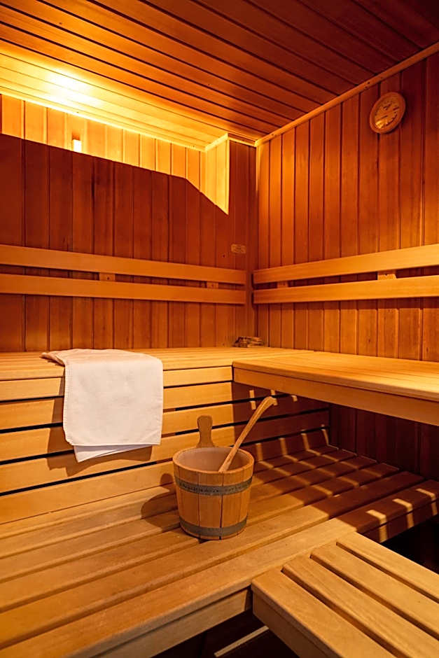 Ferienanlage Zum Silberstollen 2 Häuser am Berg Polderhof und Weißeritzhütte