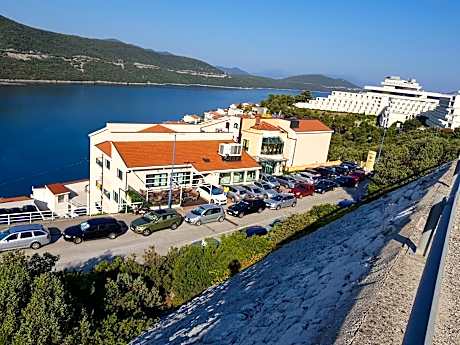 Hotel Adria