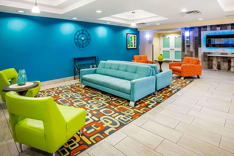 La Quinta Inn & Suites by Wyndham Rochester Mayo Clinic S