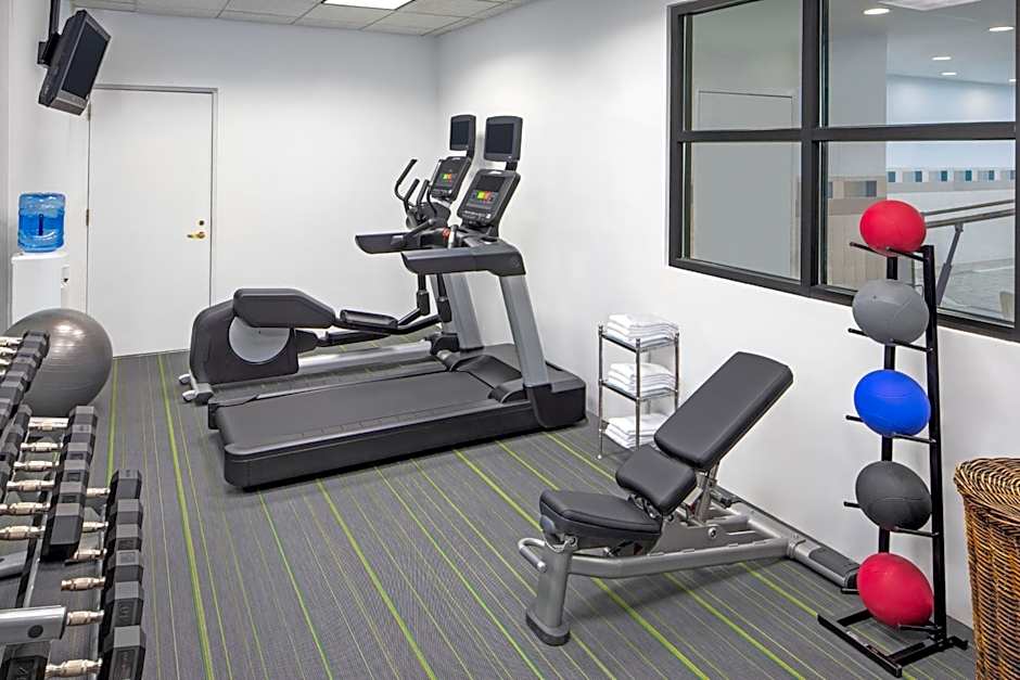 Courtyard by Marriott Stamford Downtown