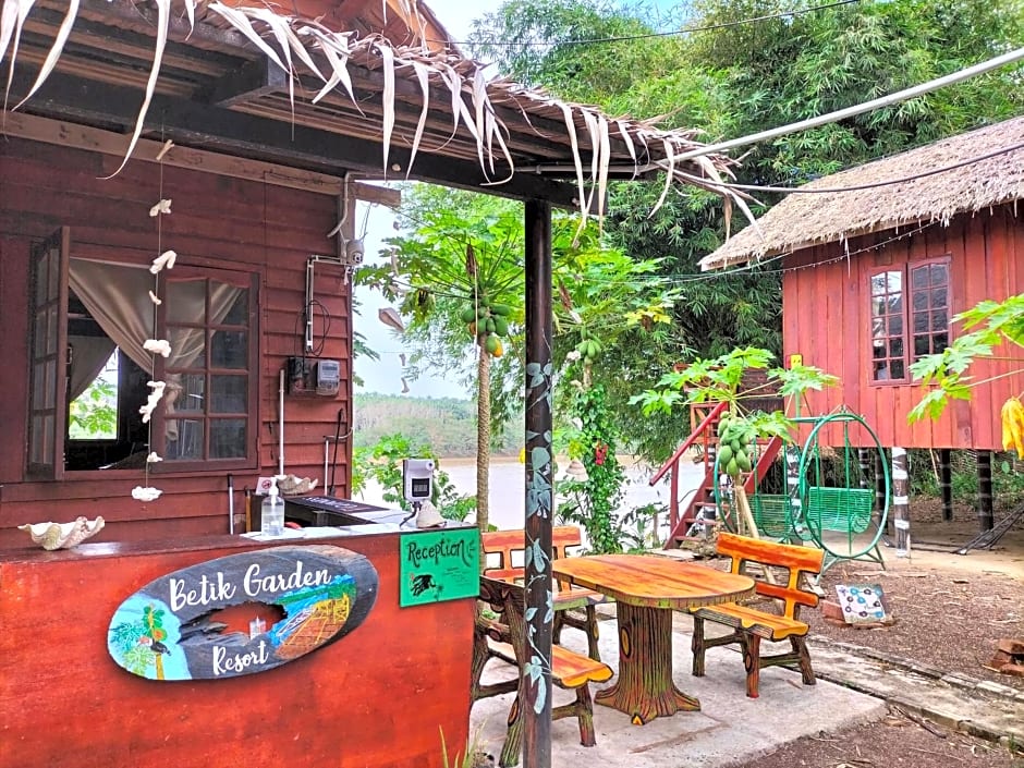 Betik Garden Home
