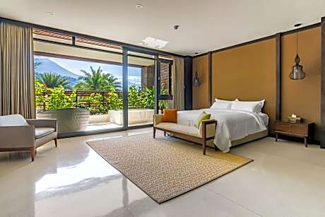 Deluxe Double Room with Bath