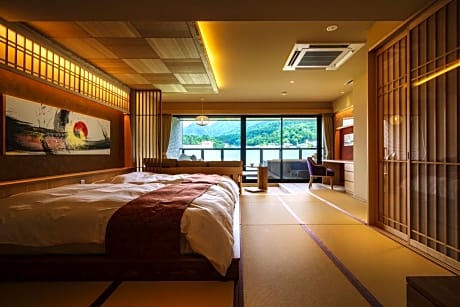 Suite with Balcony