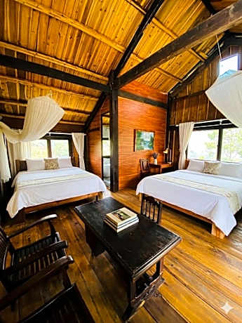 Mountain and Garden View Room