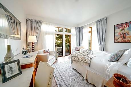 ADA King Suite with Balcony