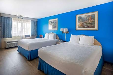 King Room with Two King Beds - Non-Smoking