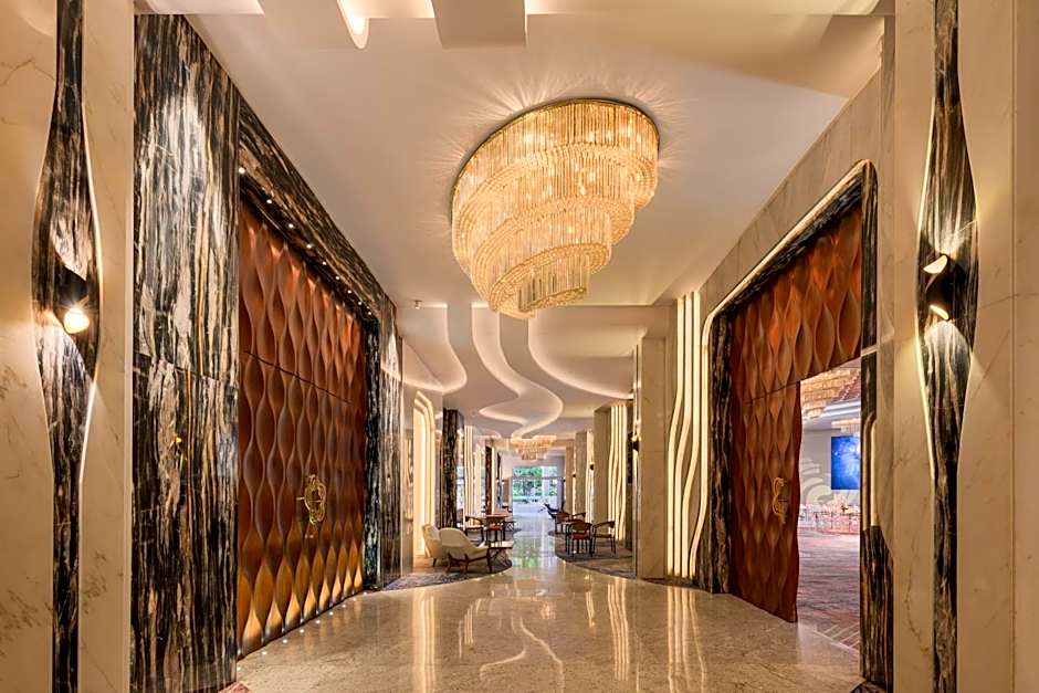 Crowne Plaza Alexandria Mirage by IHG