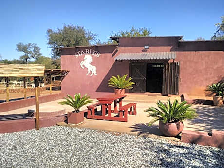 ThabaNkwe Bushveld Inn