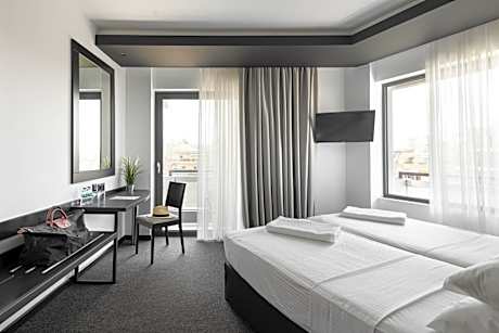 Superior Family Room