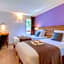 Brit Hotel Confort Pau Lons