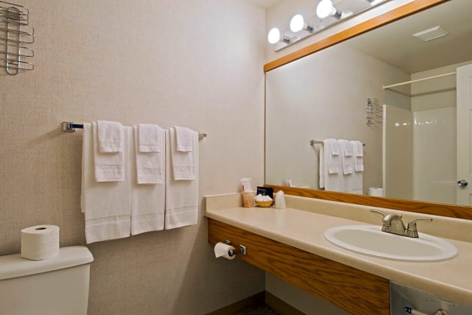 Sequim Bay Lodge