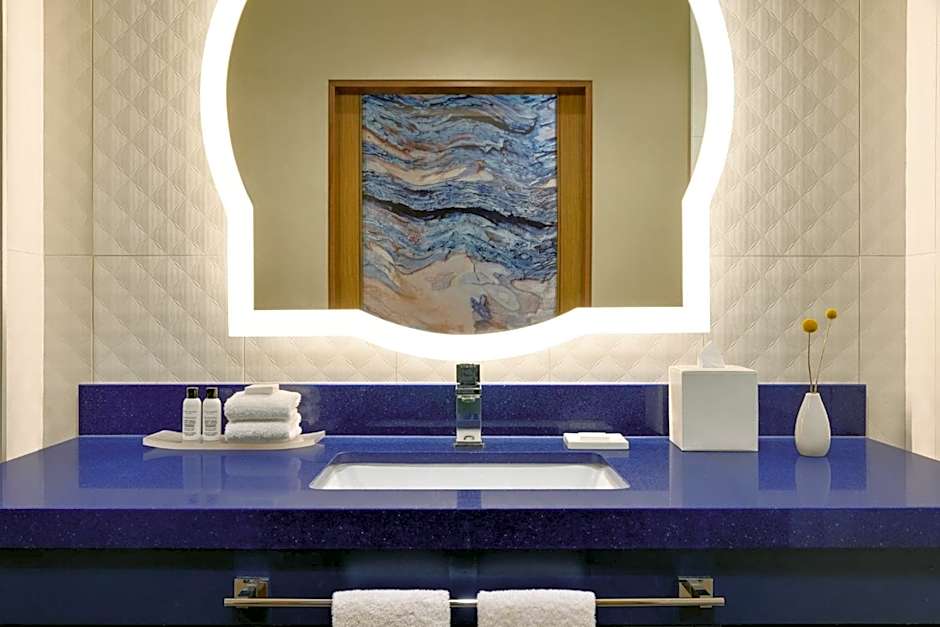 Hotel Indigo Naperville Riverwalk By IHG