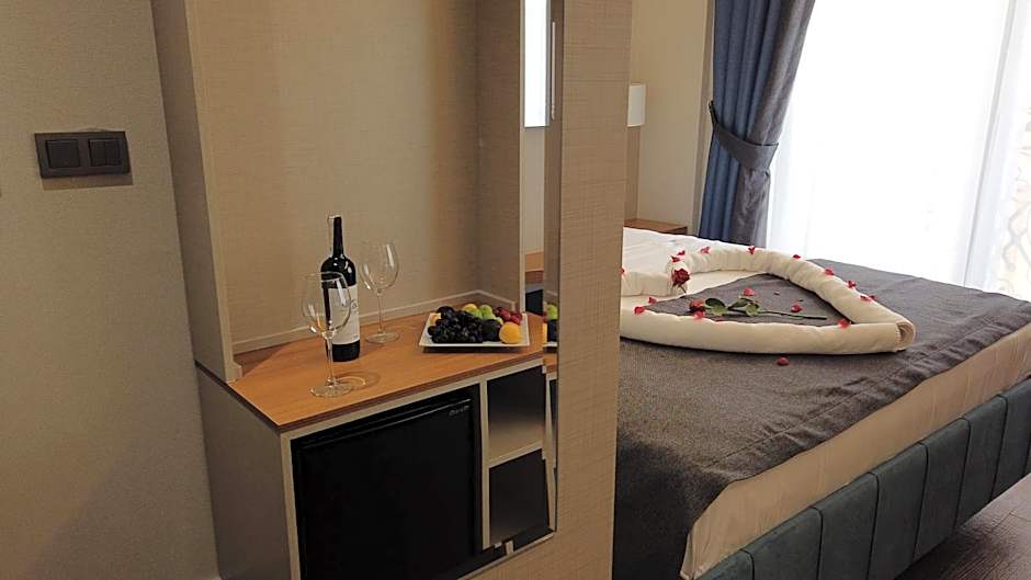 Mithras Hotel
