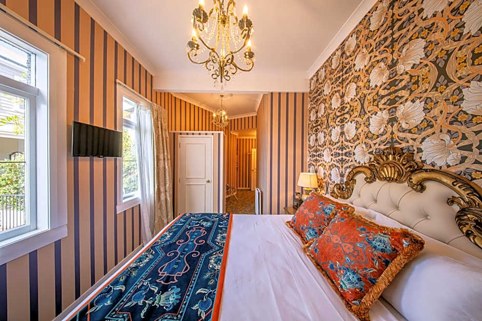 Prince's Gate Hotel