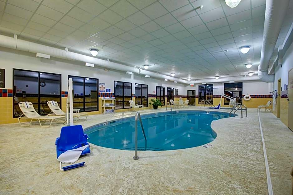 Hampton Inn & Suites Alexandria