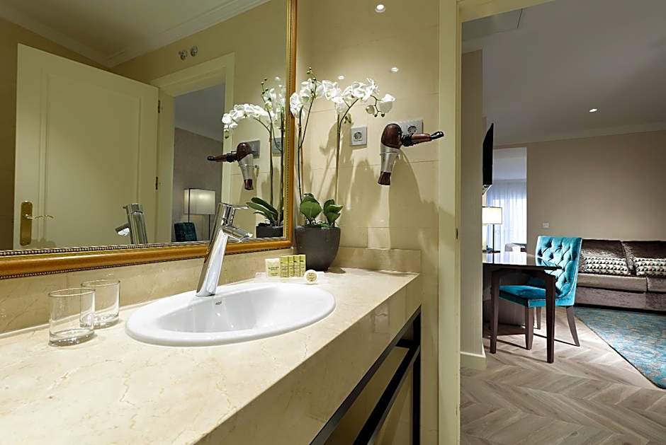 Eurostars Casa de la Lirica