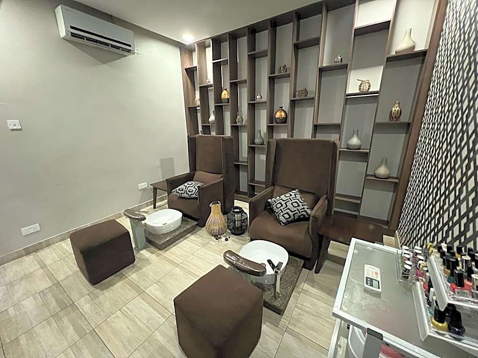 Crossroads Hotel Blantyre