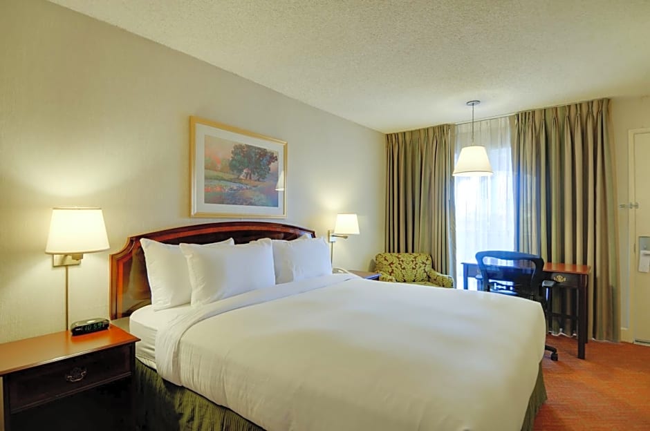 Vagabond Inn Executive - San Francisco Airport Bayfront (SFO)