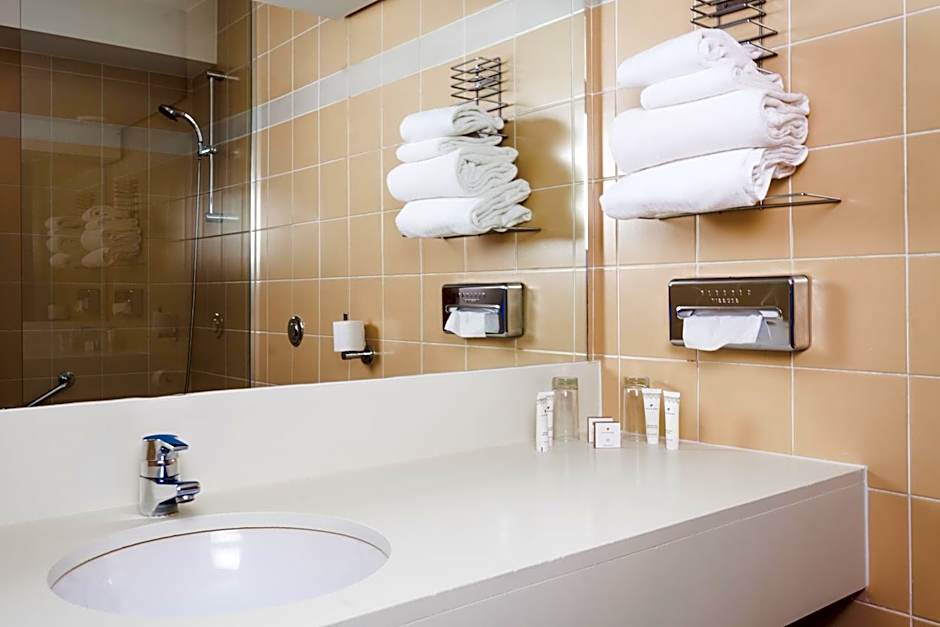 HÔTEL C SUITES chambres spacieuses