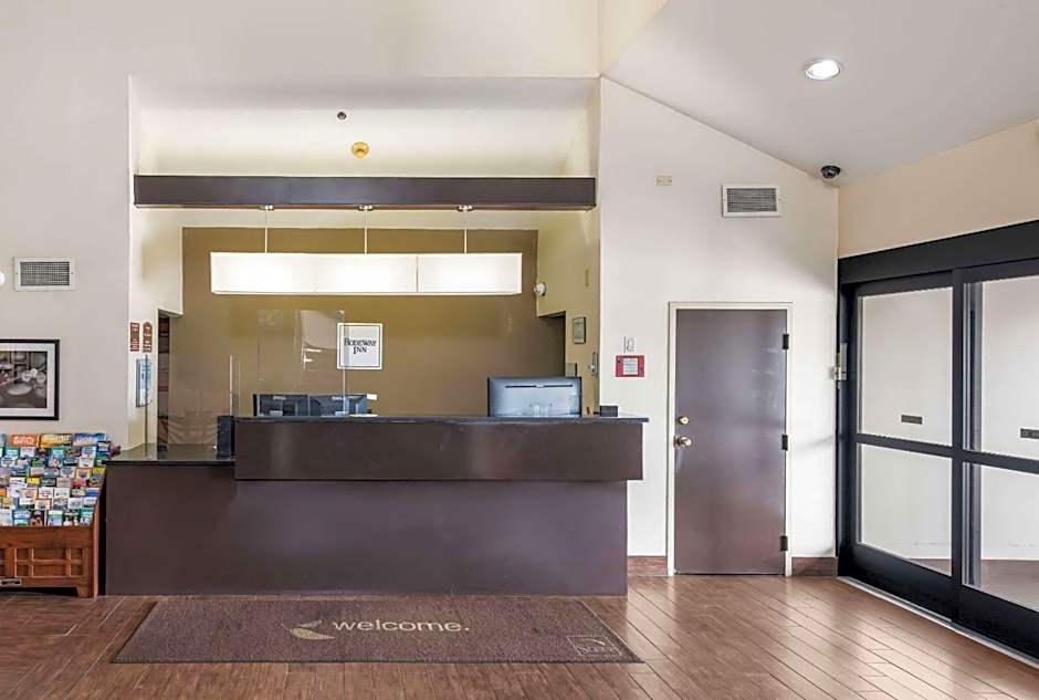 Studio 6 Suites Knoxville ,TN - Downtown