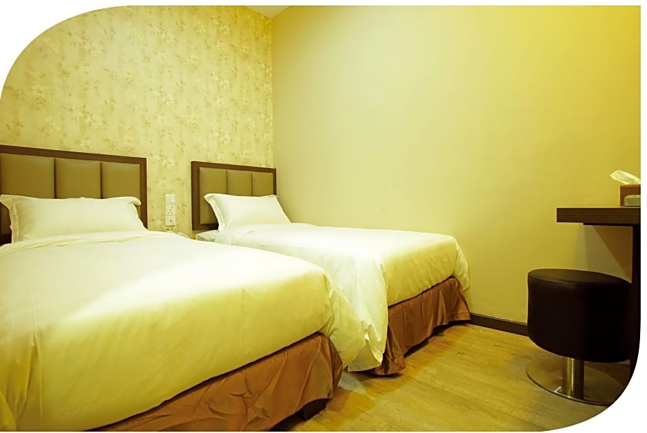 Photo 1 of 4 of Standard 2 Twin Beds