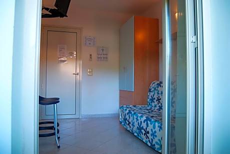 Studio with Sofa Bed