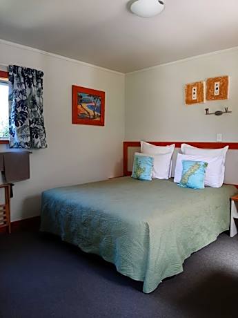 Eden's Edge Lodge