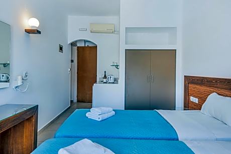 One Bedroom Triple Apartment with Side Sea View