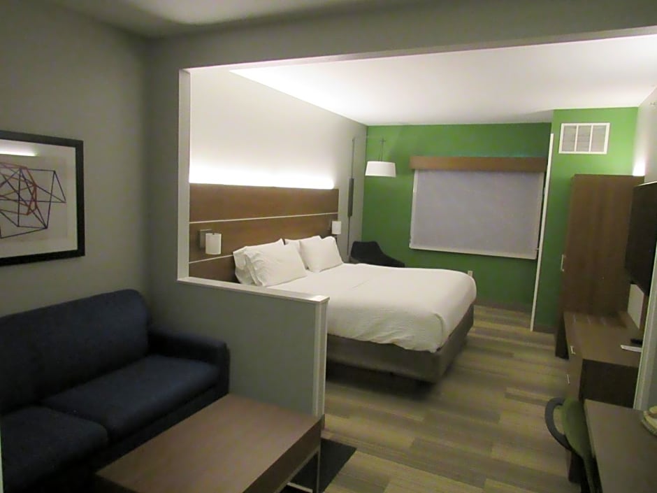 Holiday Inn Express Hotel & Suites Lincoln South By IHG