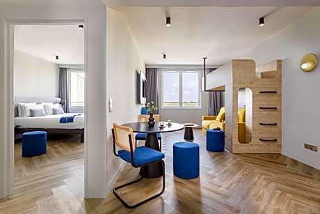 Large One-Bedroom Apartment