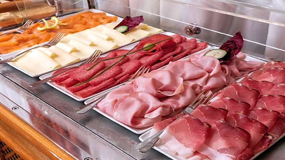 Cityhotel Goldener Adler B&B