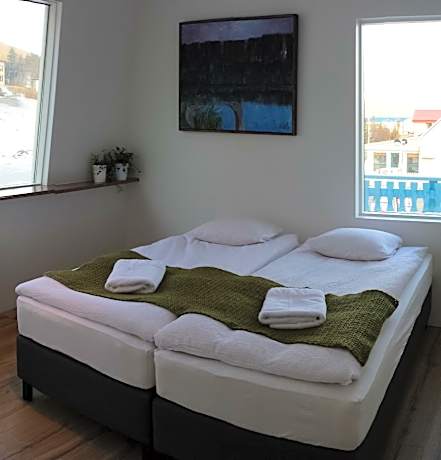 Double or Twin Room with Shared Bathroom