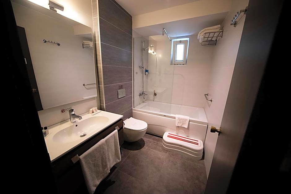 Herakles Thermal Hotel