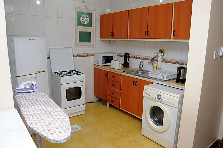 Arinza Tower Quality Suites