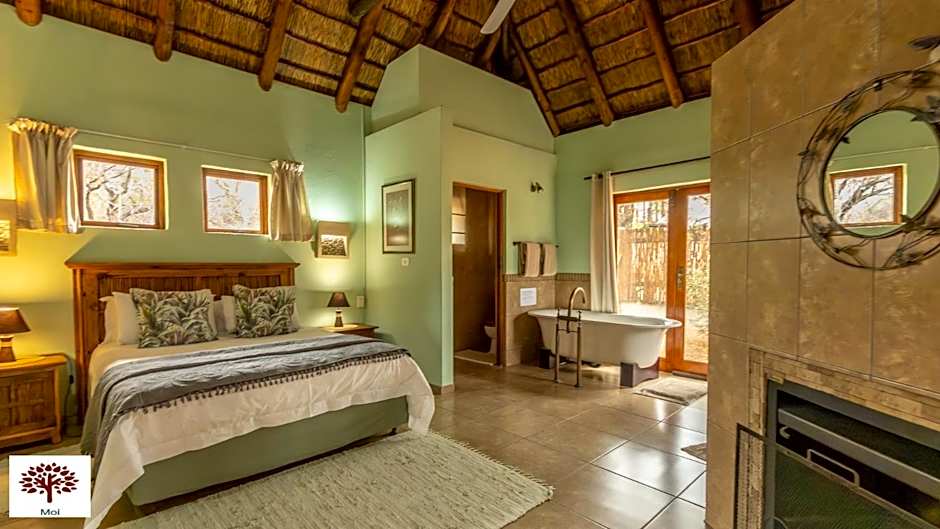 Zebula Golf and Wildlife Estate - Walk of the Eland Pax 12 - Moi Signature Luxury villa