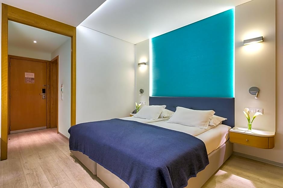  The Views Monumental Lido