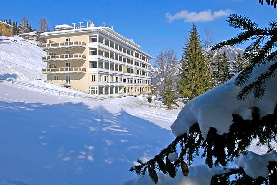Davos Youth Hostel