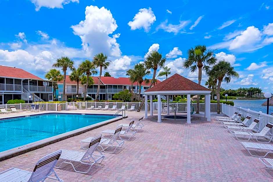 Waterfront Resort Condo w Beach