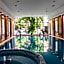 Lion'S Garden Hotel
